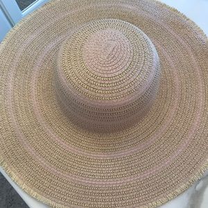 gold beach hat